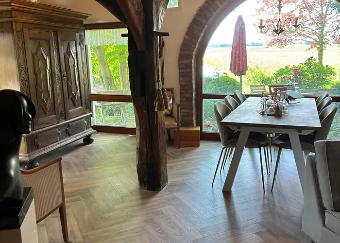 Dom wakacyjny Reetdachtraum In *